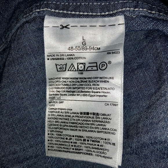 Perfect Denim Gap Shirt - Picture 5 of 5